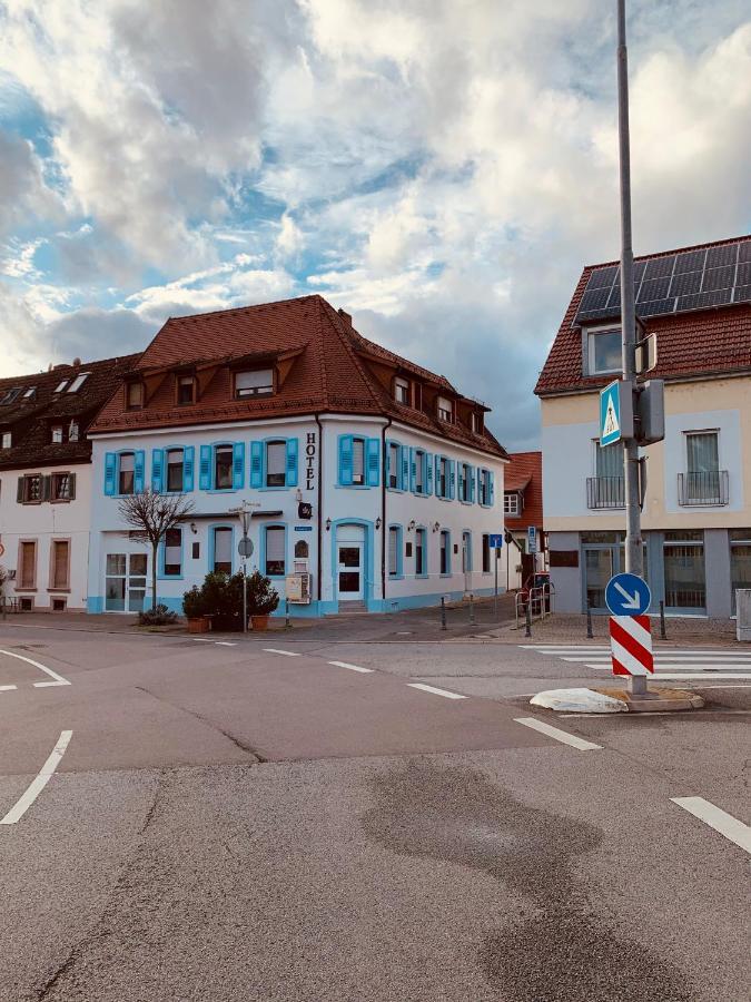 Gaestehaus Kronenstrasse Шветцинген Экстерьер фото